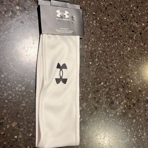 Under Armour tie headband